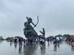 -巴陵广场