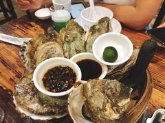 -蚝美人·生蚝海鲜烧烤(茶花园店)