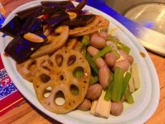 -山里屯铁锅炖·东北菜(康桥店)