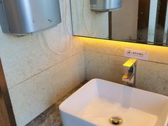 -深圳湾科技园丽雅查尔顿酒店