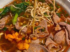 -爆炸头阿姨小四川正宗川味小吃(无任何分店)