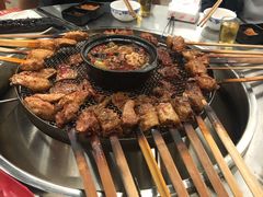 -彝人部落火盆烧烤(原内环足球场店)