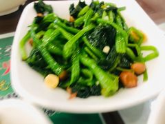 果仁菠菜-护国寺小吃(左家庄店)