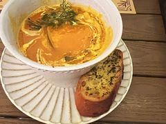手作南瓜海鲜汤-Mark&Mars Restaurant