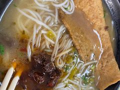 -花溪巷牛肉粉(泉城路店)