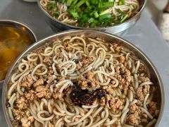 -正宗杨记普洱酸醋米线(总店)