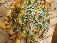 -Mark&Mars Restaurant