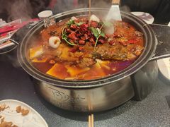 -辣尚瘾·烤鱼·新川菜(牡丹园直营店)
