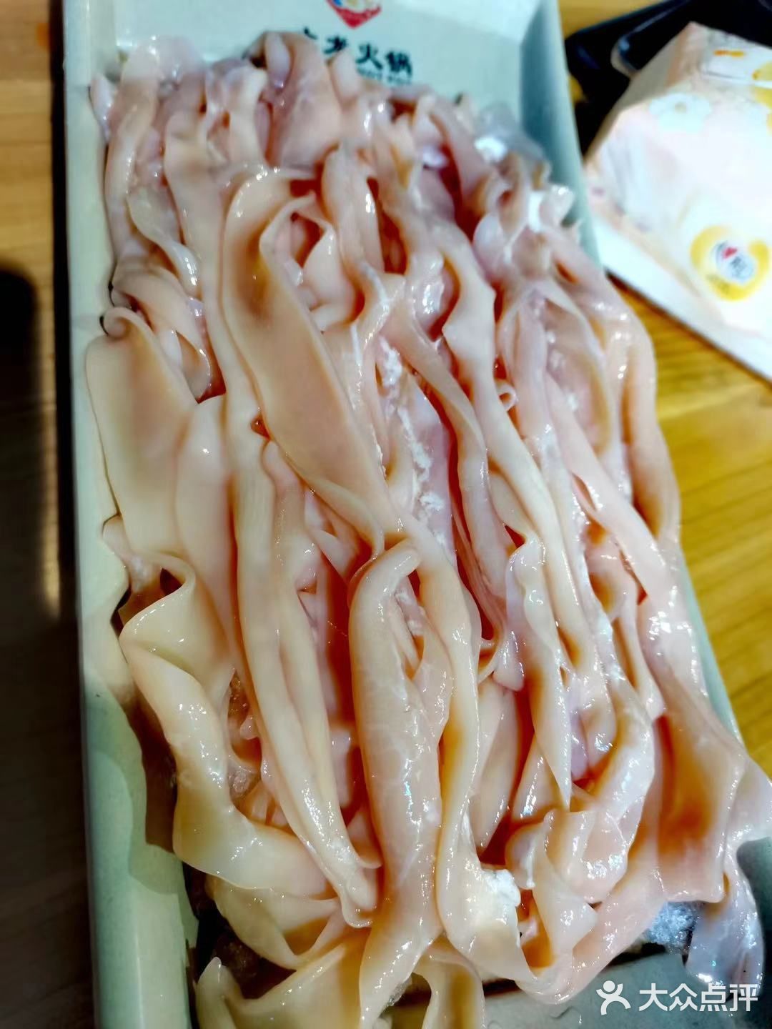 晒完太阳吃火锅，到火锅一条街吃大龙