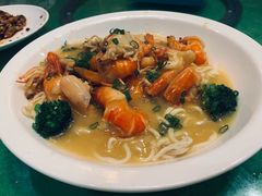 罗氏虾伊面-盛港湾海鲜食府(黄沙店)