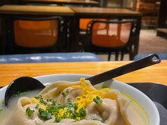 蟹粉馄饨-阿姨食堂