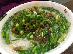 酸菜肉丝米线-凤姐面馆