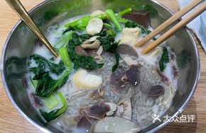 Classic Duck Meat Noodle Soup