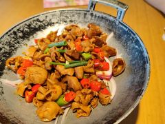 干锅肥肠-十八碗(海口吾悦广场店)