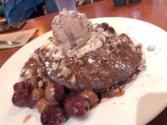 黑森林樱桃松饼-Pancakes on the rocks(Darling Harbour)