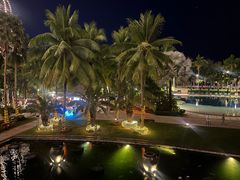 -三亚湾海居铂尔曼度假酒店