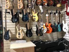 -柏斯音乐艺术中心·钢琴·吉他(世纪金源店)