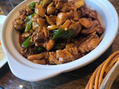 -泉畔人家·老济南经典鲁菜(大明湖店)