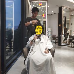 中发-3AM HAIR SALON烫发染发接发