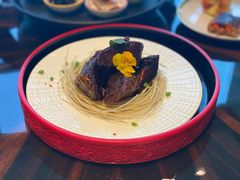 江南酥小牛-运·中餐厅(成都华尔道夫酒店)