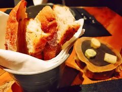 餐前包-AZUL by FUEL蓝色·法式酒馆(琶醍店)