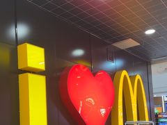 -麦当劳(呼市新华东街店)