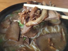 -花溪巷牛肉粉(泉城路店)