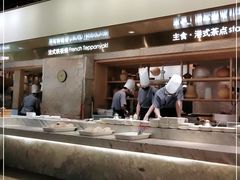 -雍和会海鲜姿造自助(湖东路店)