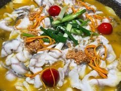 -山城外·非遗酸菜鱼(新都汇融店)