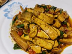 -三湘四水正宗湘菜(君峰路店)