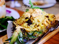 -Chom Cafe and Restaurant
