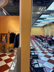 点击看大图 -Devilhands Barbershop男士理容店