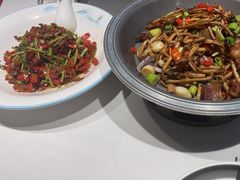 小炒黄牛肉精品餐-印湘·剁椒鱼头(安宁庄店)