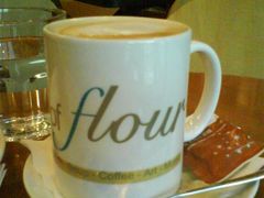 拿铁-榖屋house of flour(张江首店)