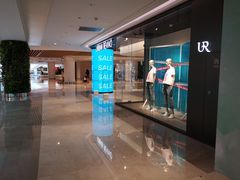 -URBAN REVIVO(高德置地广场·春广场店)