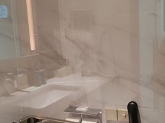 -苏州金鸡湖中茵皇冠假日酒店
