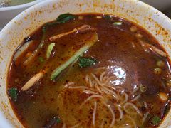 麻辣米线-子午路张记肉夹馍(翠华路店)