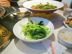-阿瓦山寨·湘菜现炒·剁椒鱼头王(咸阳总店)