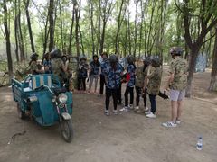 -亲兄弟真人CS团建拓展基地