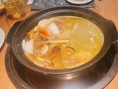 -一朵菌·野生菌探索家火锅(南亚店)