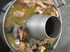 -阿妈土锅鸡