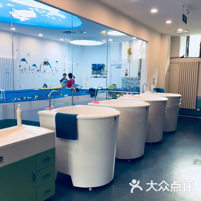 马博士婴幼儿游泳