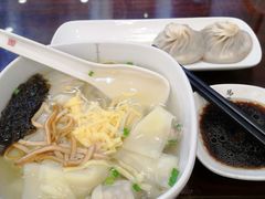 香茹肉馅馄饨-锡笼记·无锡小笼(常熟万达店)