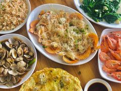 蒜蓉粉丝蒸扇贝-明记海鲜大排档(巽寮湾店)