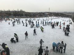 -采薇庄园四季滑雪场