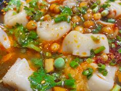 -爆炸头阿姨小四川正宗川味小吃(无任何分店)