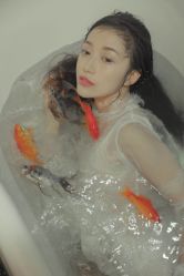-onlygirl摄影美学馆高端定制(江滩店)