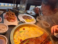 -小天鹅火锅·一线江景洪鼎旗舰店(洪崖洞店)