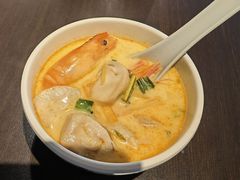 冬阴功-大头虾越式风味餐厅(光明广场店)