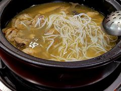 -菌之家·专业纯野生菌火锅·特色炒菌